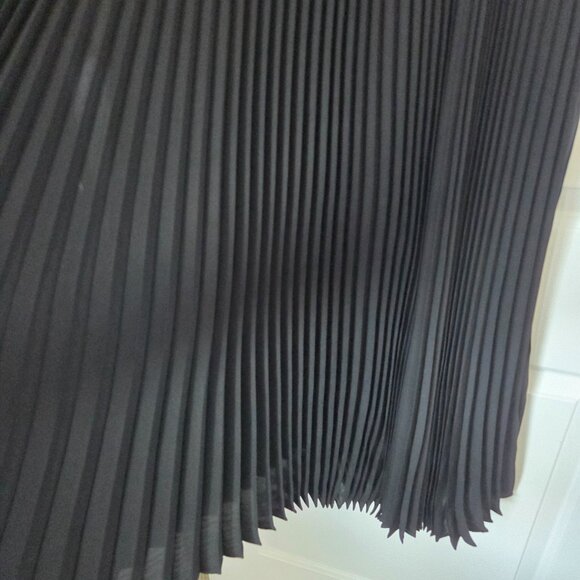 Nanette Lepore Pleated Black Maxi Dress. Size 4. NWT - Picture 4 of 10